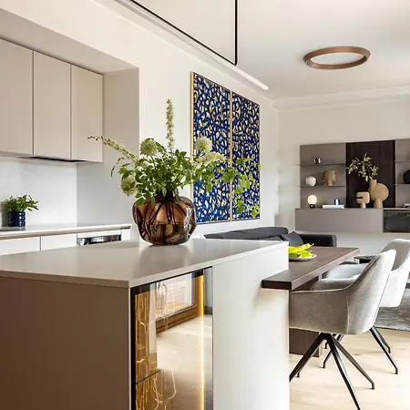 Stylish Waterfront With Lounge Terrace & Sauna Apartment