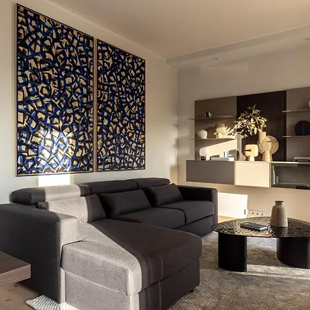 Stylish Waterfront With Lounge Terrace & Sauna Apartment
