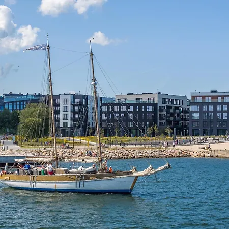 Stylish Waterfront With Lounge Terrace & Sauna Lägenhet *