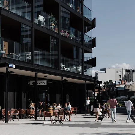 Stylish Waterfront With Lounge Terrace & Sauna Daire Tallinn