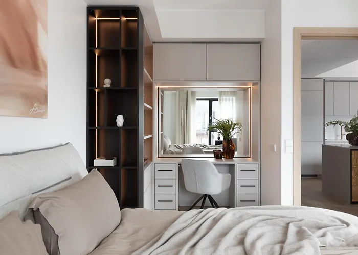 Stylish Waterfront With Lounge Terrace & Sauna