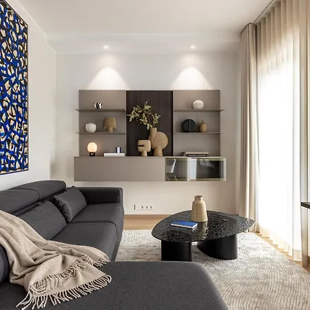 Stylish Waterfront With Lounge Terrace & Sauna 아파트 *