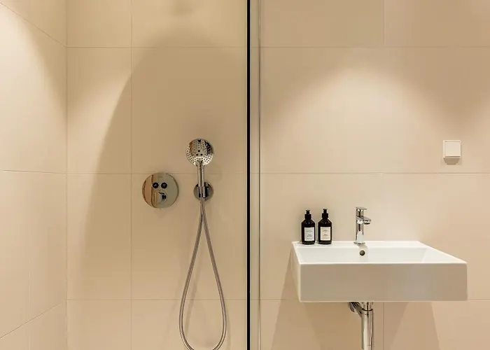 Stylish Waterfront With Lounge Terrace & Sauna Lägenhet Tallinn